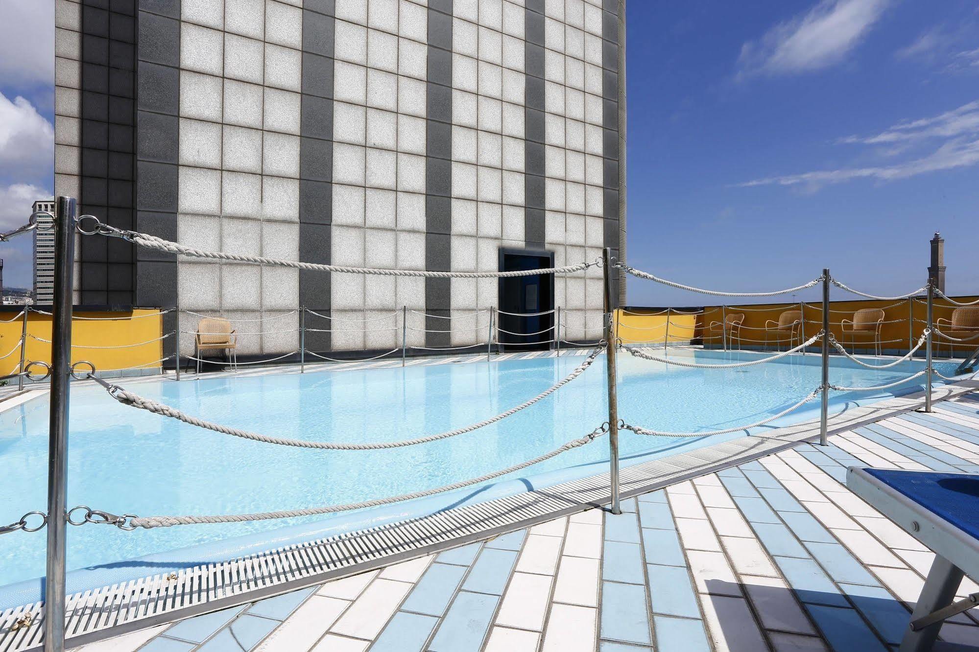 Novotel Genova City Exteriör bild