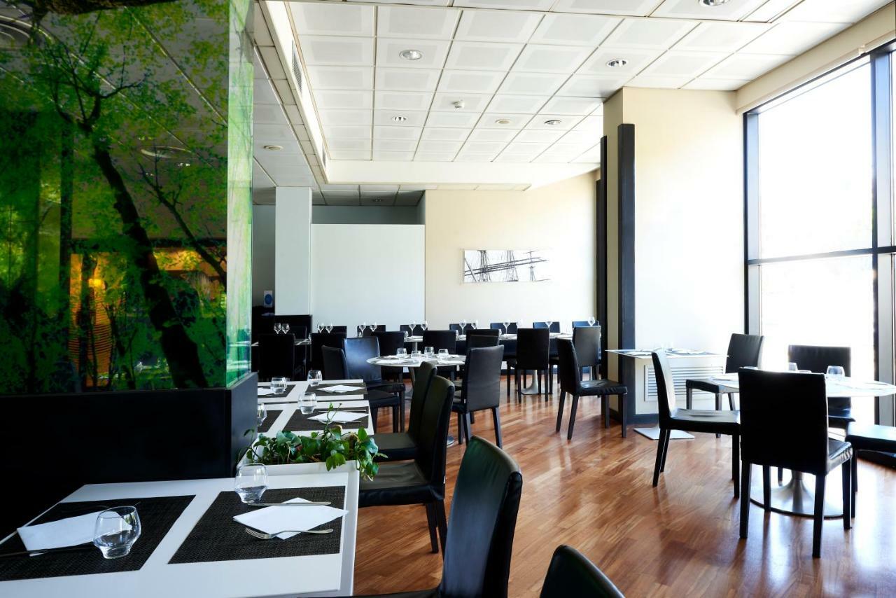 Novotel Genova City Exteriör bild